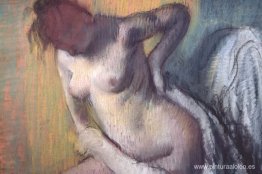 Mujer secándose Mujer secándose