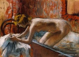 Mujer saliendo de su baño Mujer saliendo de su baño