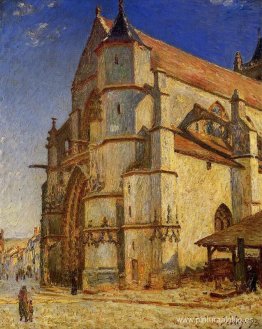 La iglesia de Moret en el sol de la mañana La iglesia de Moret en el sol de la mañana