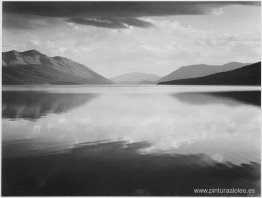 Por la tarde, Lago McDonald, Parque Nacional Glacier Por la tarde, Lago McDonald, Parque Nacional Glacier