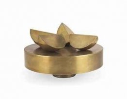 Esfera en 4 piezas sobre bandeja cilíndrica Esfera en 4 piezas sobre bandeja cilíndrica