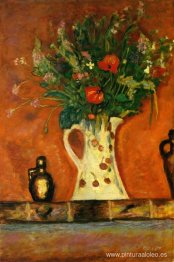 Flores en una repisa de la chimenea