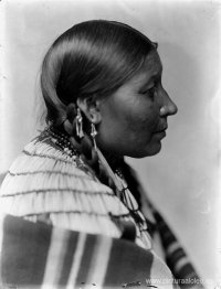 Esposa del caballo americano, Dakota Sioux
