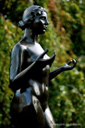 Ninfa (figura central de Las tres ninfas)