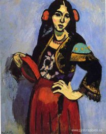 Mujer española con pandereta