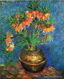 Fritillaries en un jarrón de cobre