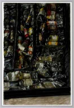 Tubos de pintura en su cajón Tubos de pintura en su cajón