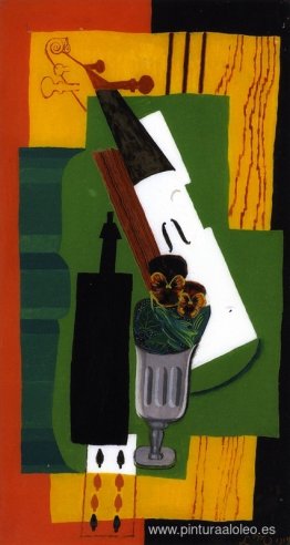 Violín, flores de botella en vaso y ocho de picas. Violín, flores de botella en vaso y ocho de picas.