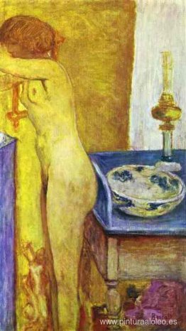 Desnudo en la mesa del baño Desnudo en la mesa del baño