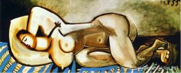 Mujer desnuda acostada Mujer desnuda acostada