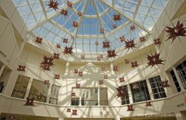 Sin título (96 lámparas de mariposa) Sin título (96 lámparas de mariposa)