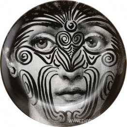 Plato decorativo temático y variaciones #9 (cara de tatuaje) Plato decorativo temático y variaciones #9 (cara de tatuaje)