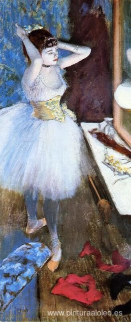 Bailarina en su camerino Bailarina en su camerino