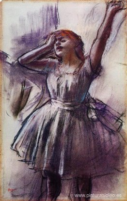 Bailarina con el brazo izquierdo levantado Bailarina con el brazo izquierdo levantado
