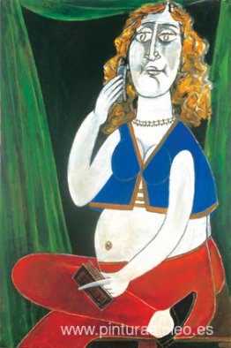 Mujer embarazada con teléfono celular Mujer embarazada con teléfono celular