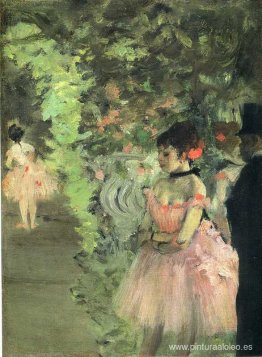 Bailarines detrás del escenario Bailarines detrás del escenario