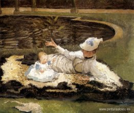 La señora Newton con un niño junto a una piscina. La señora Newton con un niño junto a una piscina.