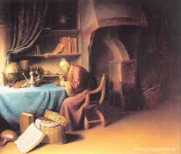 Un anciano encendiendo su pipa en un estudio. Un anciano encendiendo su pipa en un estudio.