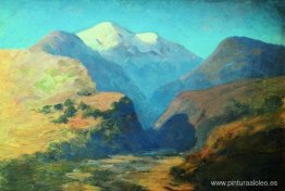 Picos nevados. Cáucaso. Picos nevados. Cáucaso.