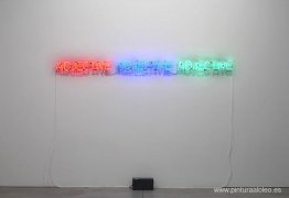 Tres adjetivos descritos Tres adjetivos descritos