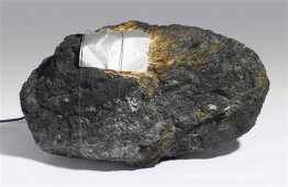 Trecento Millioni di anni (Trescientos millones de años) Trecento Millioni di anni (Trescientos millones de años)