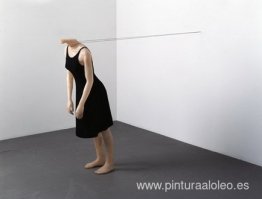 Una forma humana en un molde mortal Una forma humana en un molde mortal