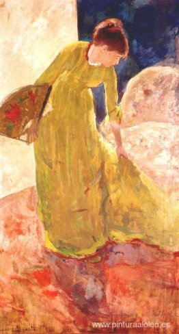 mujer de pie, sosteniendo un ventilador mujer de pie, sosteniendo un ventilador