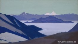 Niebla en las montañas. Himalaya. Niebla en las montañas. Himalaya.