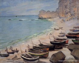 Barcos en la playa de Etretat Barcos en la playa de Etretat