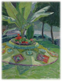 Paisaje con palmera y macizo de flores en flor. Paisaje con palmera y macizo de flores en flor.