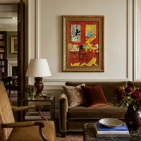 Interior rojo grande — Casa de coleccionista